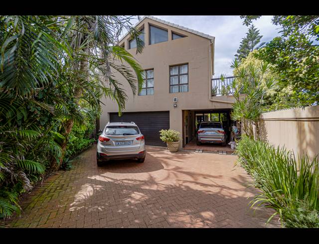 3 BEDROOM HOUSE FOR SALE IN BLUFF
